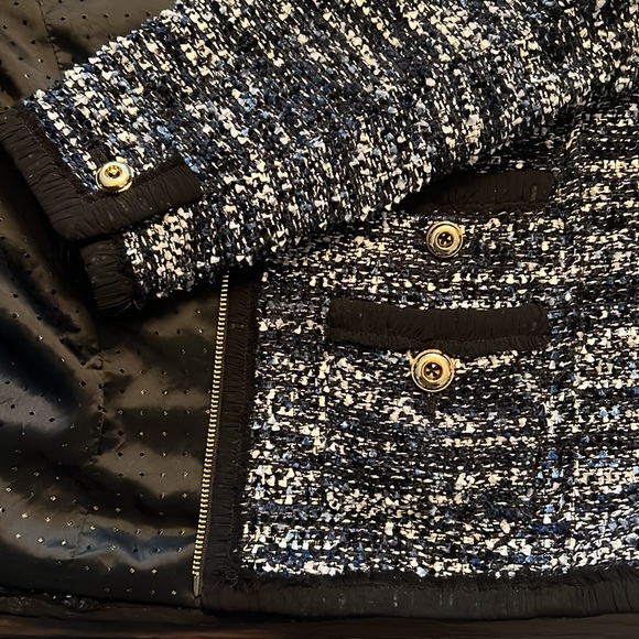 Beautiful Juicy Couture jacket - Like new Size 10 (fits like petite) - Picture 10 of 13